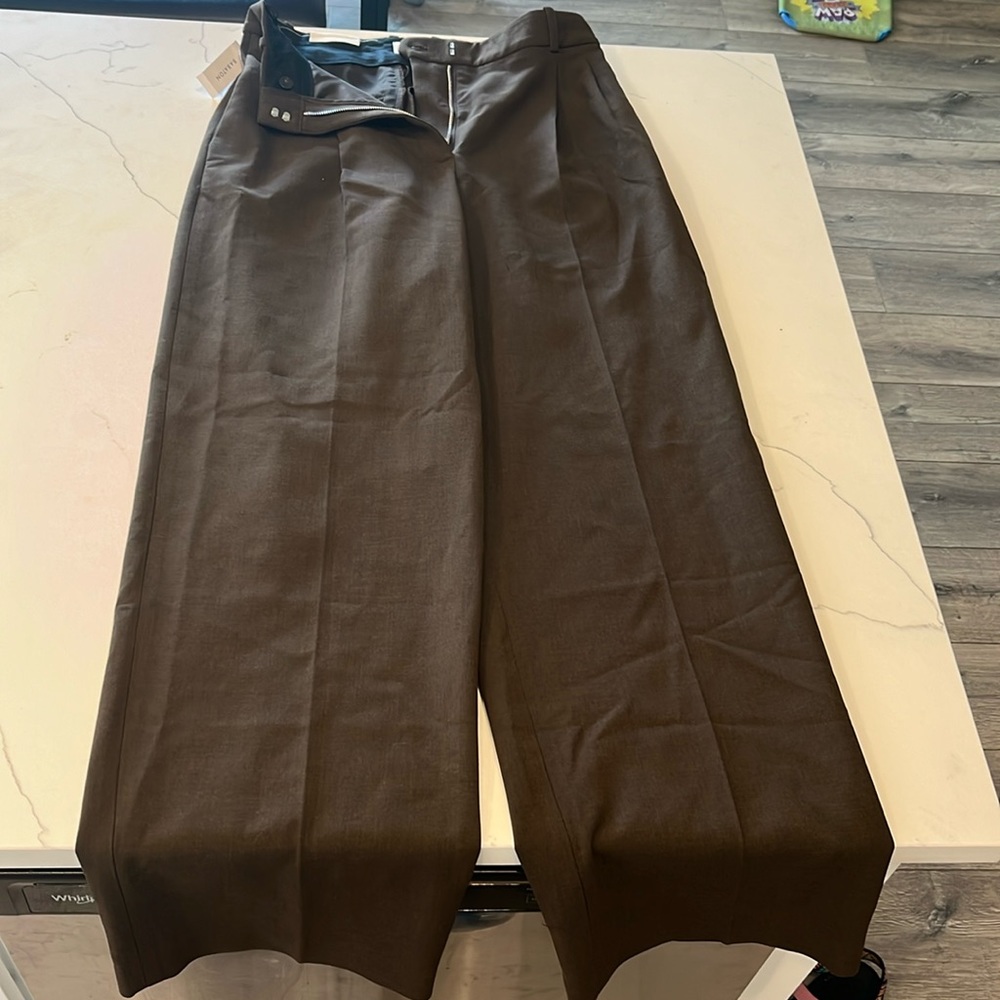 Babaton brown slacks. Brand new with tags!